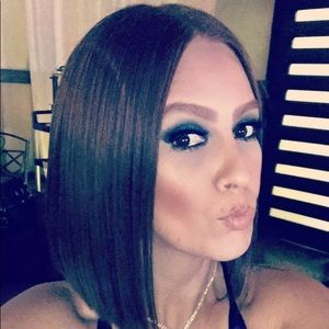 Meet your Posher, Monique